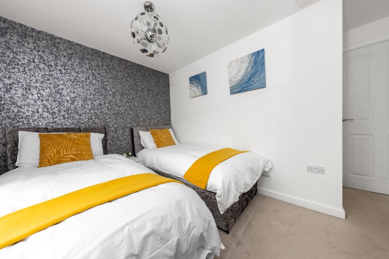 Royal House Wolverhampton - Perfect For Contractors & Large Groups Екстериор снимка